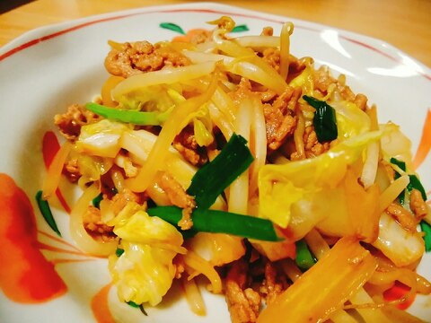 豚ひき肉とキャベツもやしにらのオイスターみそ炒め レシピ 作り方 By はじゃじゃ 楽天レシピ 豚ひき肉とキャベツもやしにらのオイスターみそ炒め レシピ 作り方 By はじゃじゃ 楽天レシピ